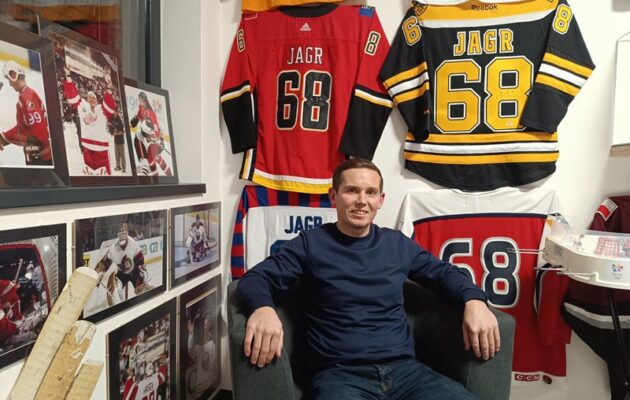 Můj sběratelský sen? Hokejka Waynea Gretzkyho či Ivana Hlinky