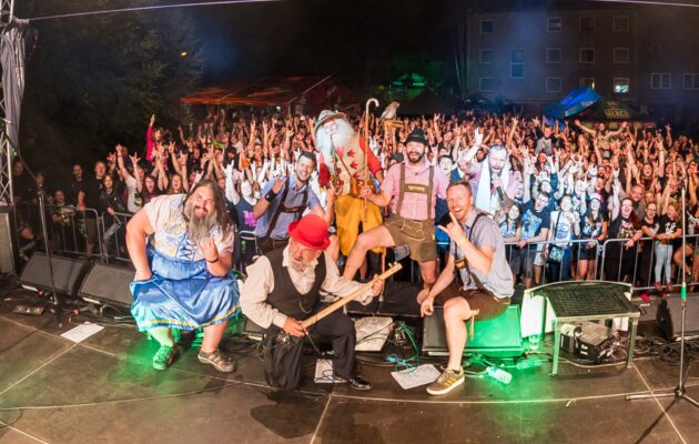 FOTO: Skupina Trautenberk rozburácela Jilemnici
