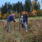 Sázení ovocných stromů na Ovčáku