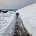 Prorážení sněhové bariéry z Pece na Luční boudu