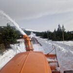 Prorážení sněhové bariéry z Pece na Luční boudu