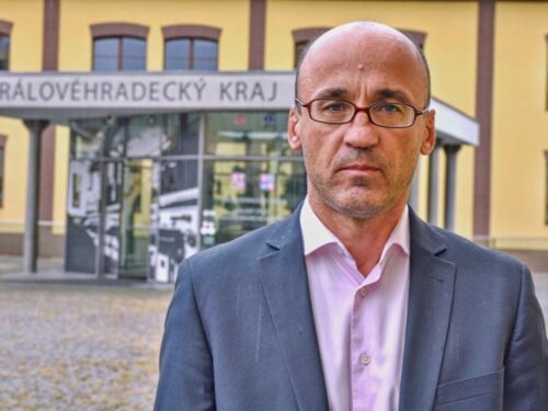 STAN půjde do krajských voleb s TOP 09 a HDK. Lídrem bude Rudolf Cogan
