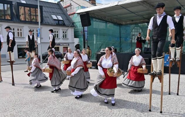 Folklorní ozvěny