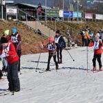 Sportování dětí na biatlonové střelnici