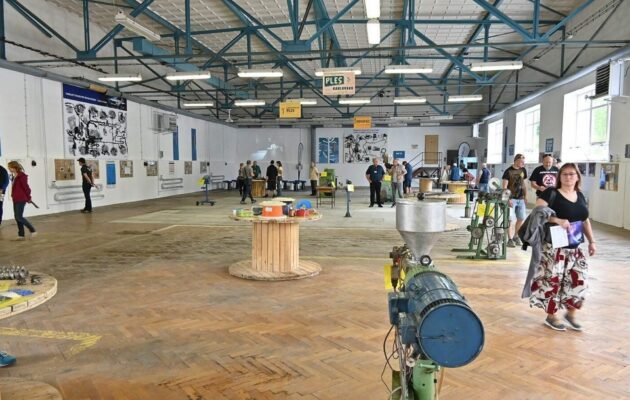 Výstava ke 100. výročí založení Kabla bude pokračovat i v září a říjnu