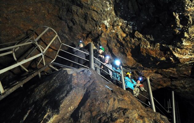 Podzemí Sněžky po rozšíření trasy přivítalo první návštěvníky, zájem je velký