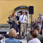 Grooves zahráli kolemjdoucím