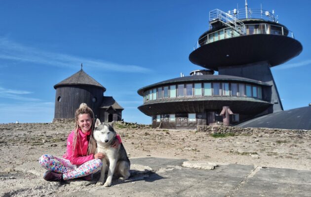 Oblíbené místo? Moje postel, směje se cestovatelka Lucie Kutrová
