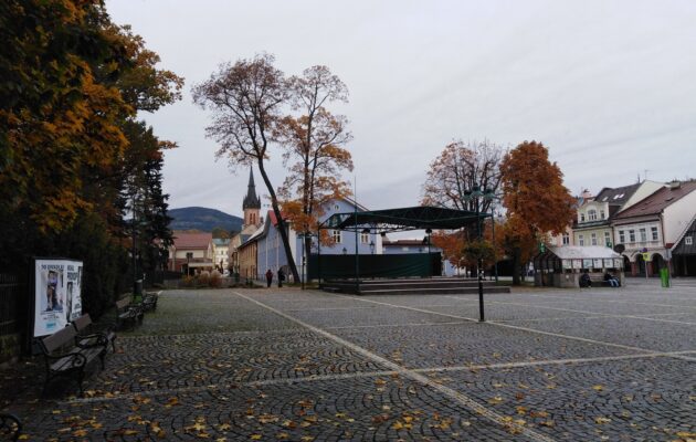 FOTO: Vrchlabí se o svátečním dopoledni takřka vylidnilo