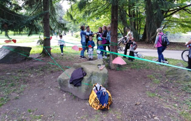 FOTO: Hry i úkoly. Děti zahájily školní rok okruhem po zámeckém parku