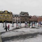 Výstava olympijských fotografií na náměstí