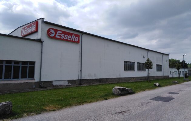 Končíme. Společnost Esselte v Lánově uzavírá své brány
