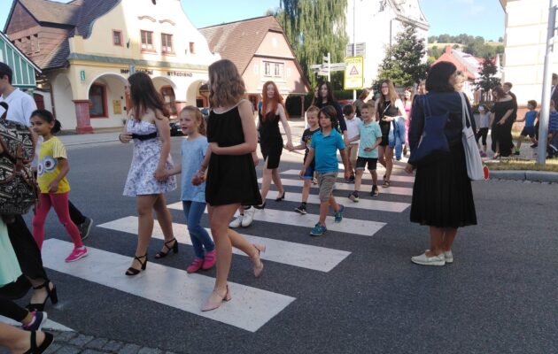 Loučení deváťáků se školou