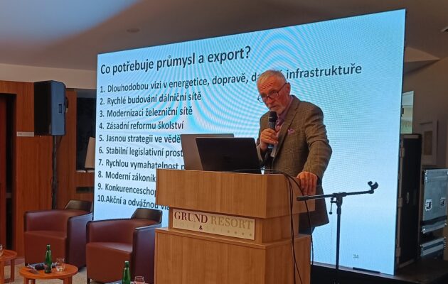 Exportéři se sešli v Mladých Bukách. Zavítal mezi ně i ex-premiér Topolánek