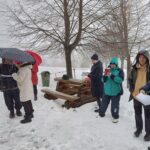 Zpívání koled u kapličky