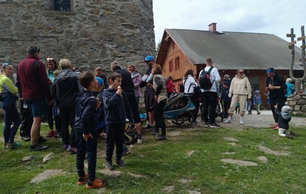 FOTO: Vládce hor dopřál tradičnímu výstupu na Žalý ideální podmínky