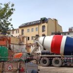 Demolice objektů za Labutí