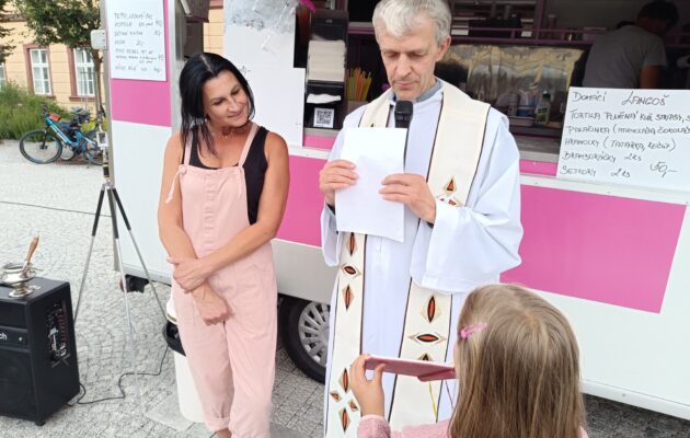 Vysvěcení pojízdného občerstvení