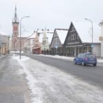 Krkonošská ulice na náměstí