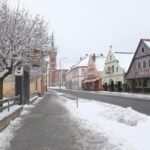 Krkonošská ulice na náměstí