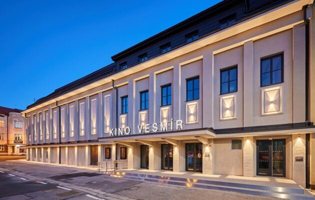 Pamětní deska Václava Havla se na trutnovském kině odhalí 5. října