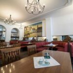 Hotel Labuť dnes s novými provozovateli naplno obnovil provoz