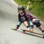 Závody na longboardech na Benecku