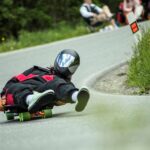 Závody na longboardech na Benecku