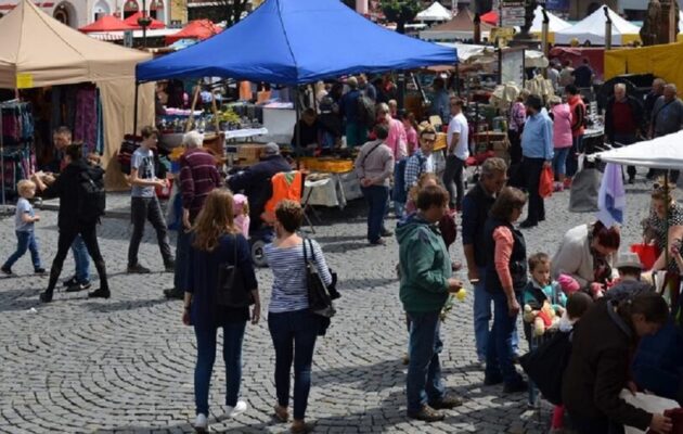 Centrum Jilemnice bude v sobotu patřit tradičnímu Májovému jarmarku