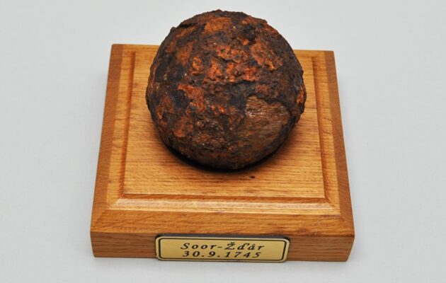 Dělová koule z bitvy u Žďáru