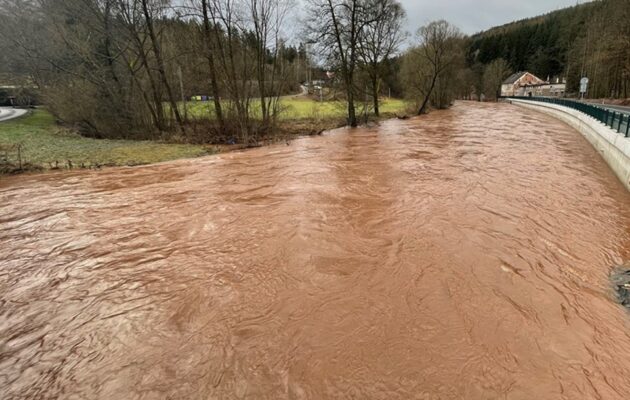 Vydatné deště zvedly hladiny řek, Labe a Jizera jsou na nejvyšším stupni