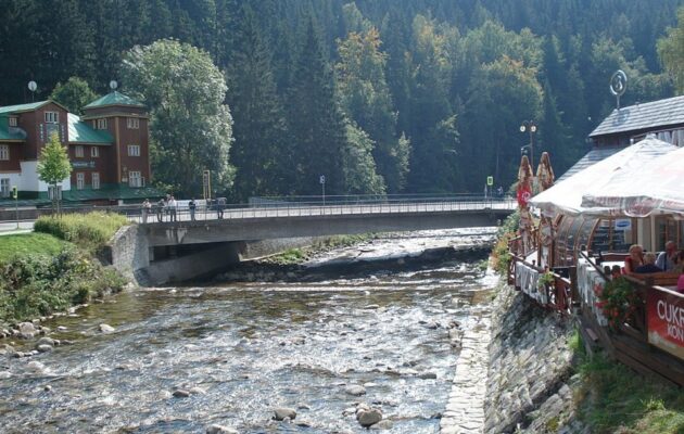 Začíná oprava mostů na silnici do Špindlerova Mlýna, řidiče čekají omezení