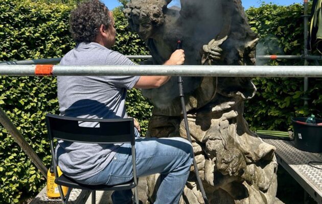 Na hospitálu Kuks restaurují sochu z dílny Matyáše Bernarda Brauna