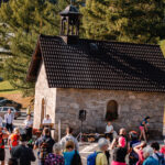 Svatovavřinecká pouť, pěší výstup na vrchol Sněžky