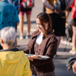 Svatovavřinecká pouť, pěší výstup na vrchol Sněžky