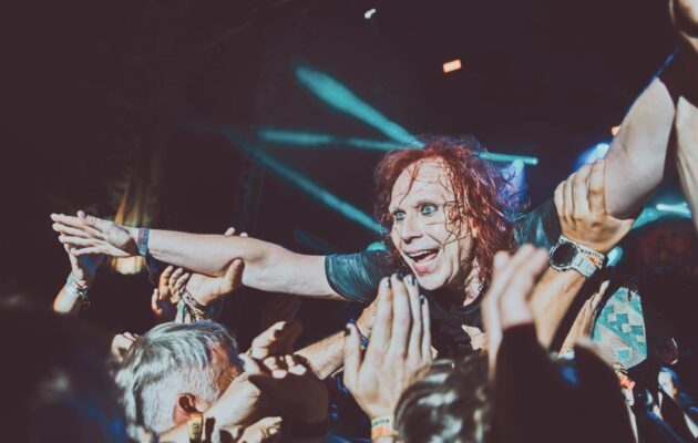 OBRAZEM: TrutnOff skončil. Závěr v rytmu Waltari a Asian Dub Foundation