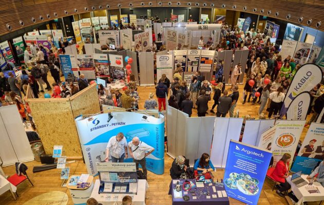 FOTO: Kam po základce? Uffo hostilo Veletrh středních škol a zaměstnavatelů