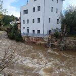 Hladina Labe ve Vrchlabí klesá