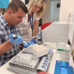 Návštěva v laboratoři vrchlabské nemocnice