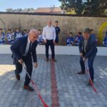 FOTO: Školní družina má nové pískoviště a hřiště pro street hokej