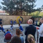 FOTO: Školní družina má nové pískoviště a hřiště pro street hokej