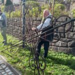 FOTO: Z věže klášterního kostela demontovali kříž, celá věž projde opravou