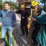 FOTO: Z věže klášterního kostela demontovali kříž, celá věž projde opravou