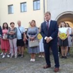 FOTO: Poprvé ve škole. Prvňákům přišel popřát mnoho zdaru i starosta