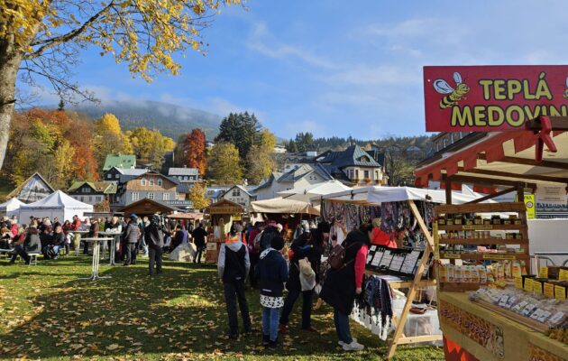 FOTO: Medové slavnosti ovládly v sobotu Špindlerův Mlýn