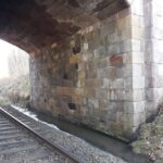 Dopravní omezení. Na mostě na Horkách u Staré Paky dojde k částečné uzavírce