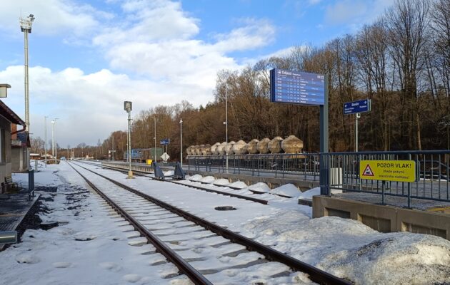 Zrekonstruované vlakové nádraží v Kunčicích nad Labem