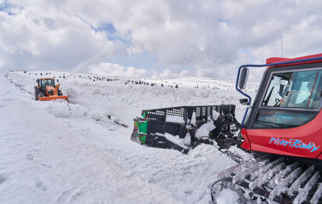 Frézování cesty na Luční boudu