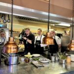 Televize Nova točila reportáž v restauraci Farma