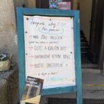 Vrchlabský swap, výměna oblečení